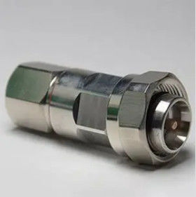 Un bon prix. Les accessoires de câble coaxial de liaison de DC-6GHz cajolent le connecteur câble d'alimentation de mousse pour 1/2 » en ligne